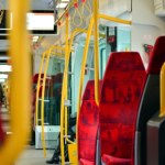 Emeryci pojadą autobusami za darmo. Wystarczy mieć dowód osobisty