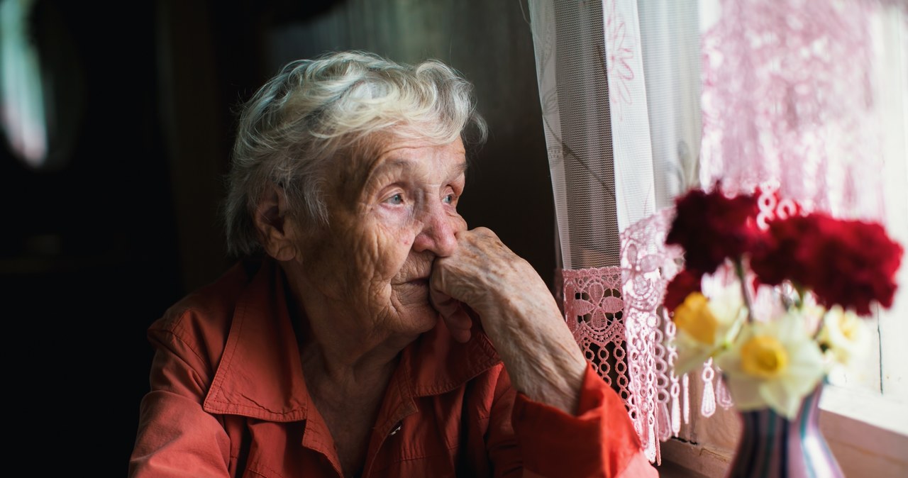 Emeryci powinni dostać czternaste emerytury? /123RF/PICSEL