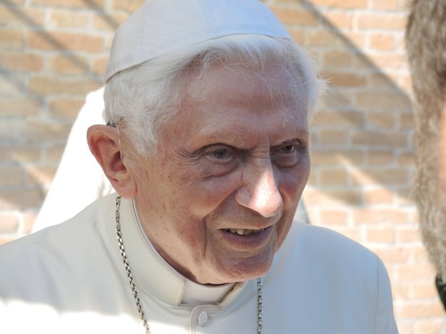 Emerytowany papież Benedykt XVI /Lena Klimkeit /PAP/DPA