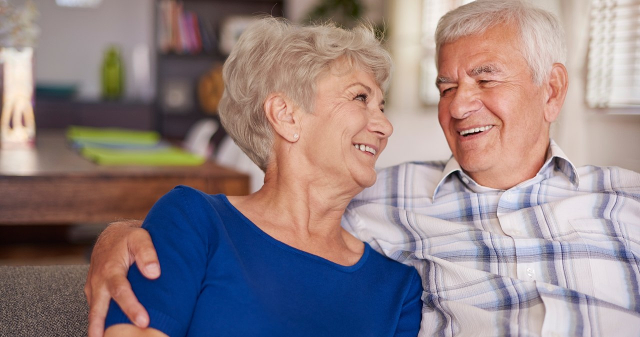 Emerytura honorowa w górę. 1050 zł więcej dla seniorów /123RF/PICSEL