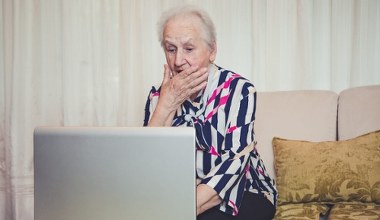 Emerytura się nie zgadza? Oto gdzie zadzwonić i jak odzyskać pieniądze 