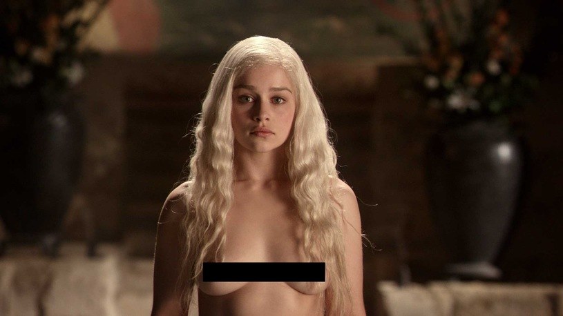 Emilia Clark w "Grze o Tron" jako Daenerys Targaryen /HBO