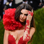 Emily Ratajkowski oskarża o molestowanie Robina Thicke'a