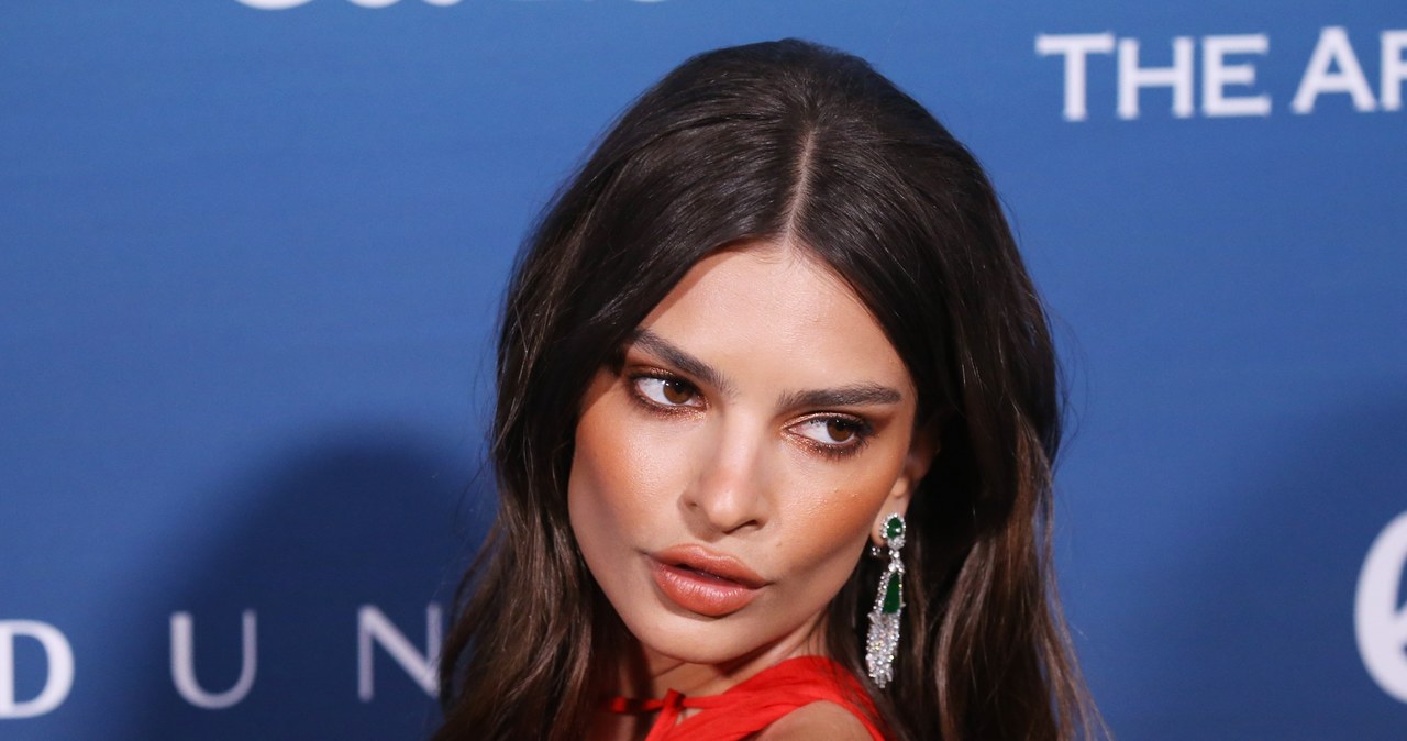 Emily Ratajkowski /Getty Images