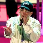 Eminem: Chcę rozluźnić sytuację