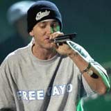 Eminem: "Chcecie bisu?" /AFP