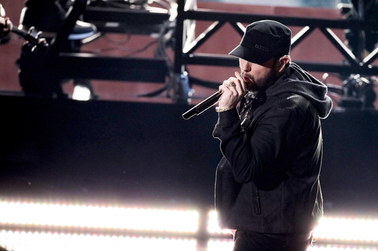 Eminem krytykuje osoby nienoszące maseczek. "Po prostu sobie kpią"