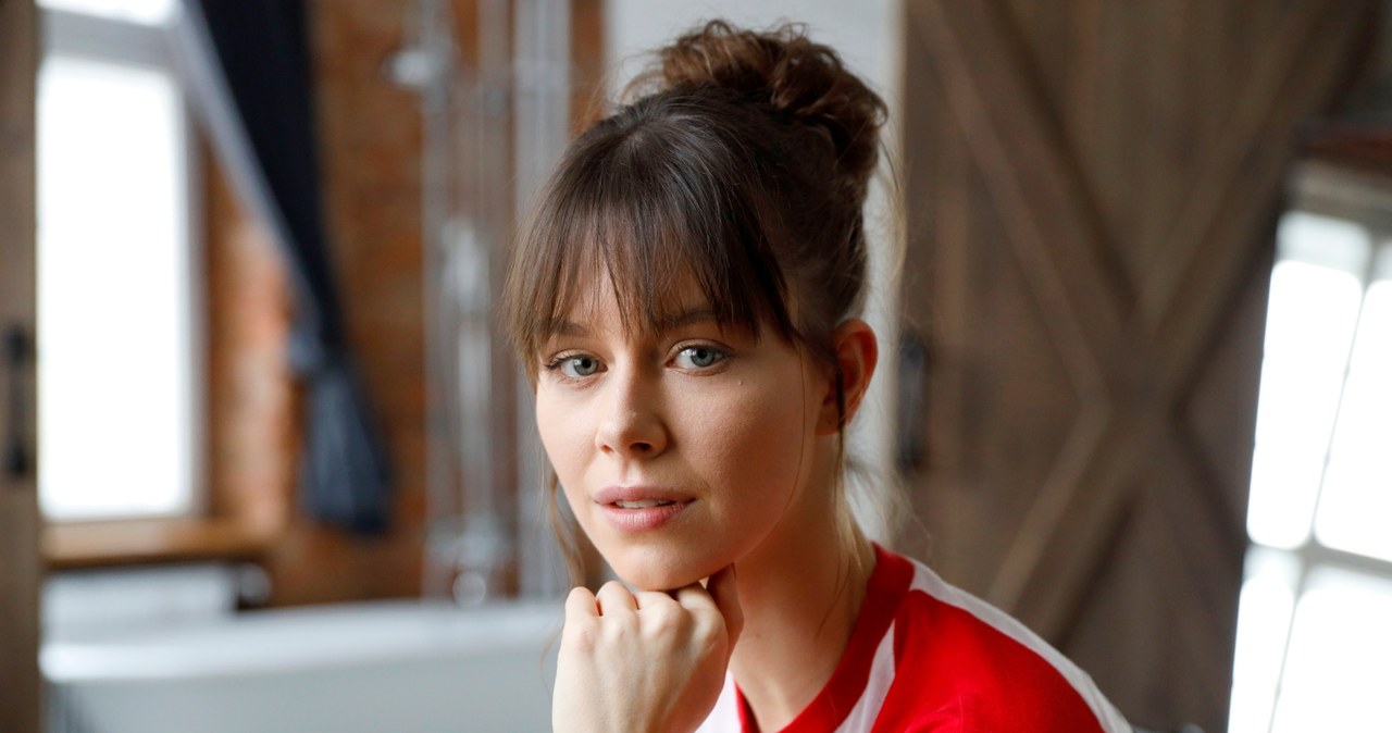 Emma Giegżno na planie filmu "Zaraza w domu miłości" /Gałązka /AKPA
