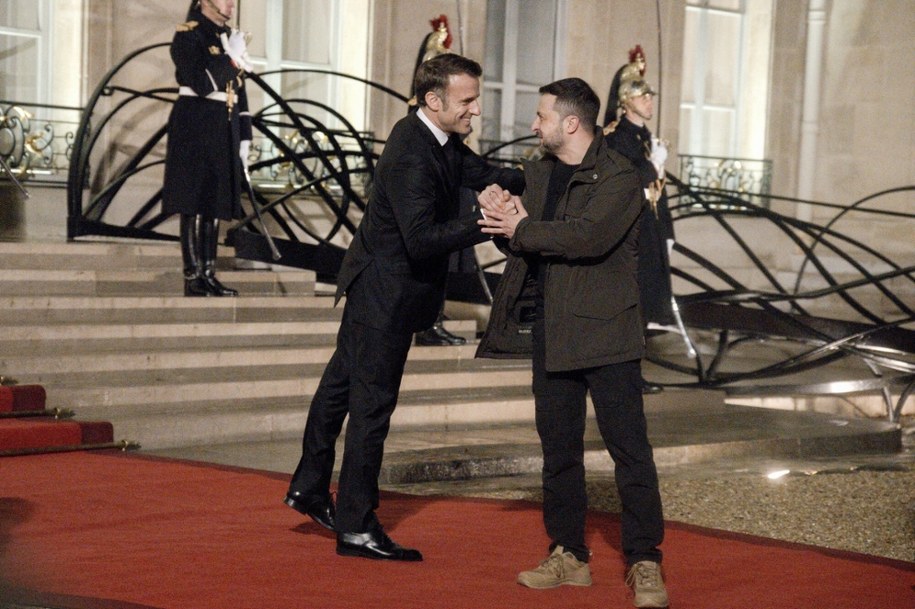 Emmanuel Macron i Wołodymyr Zełenski w grudniu 2024 roku /Linsale Kelly/BePress/ABACA/Abaca/East News /East News
