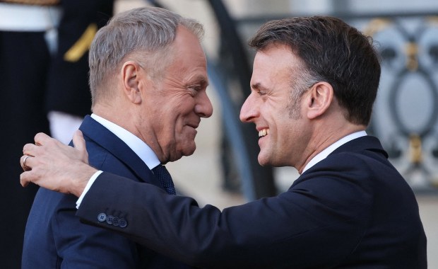 Emmanuel Macron ma przylecieć do Polski