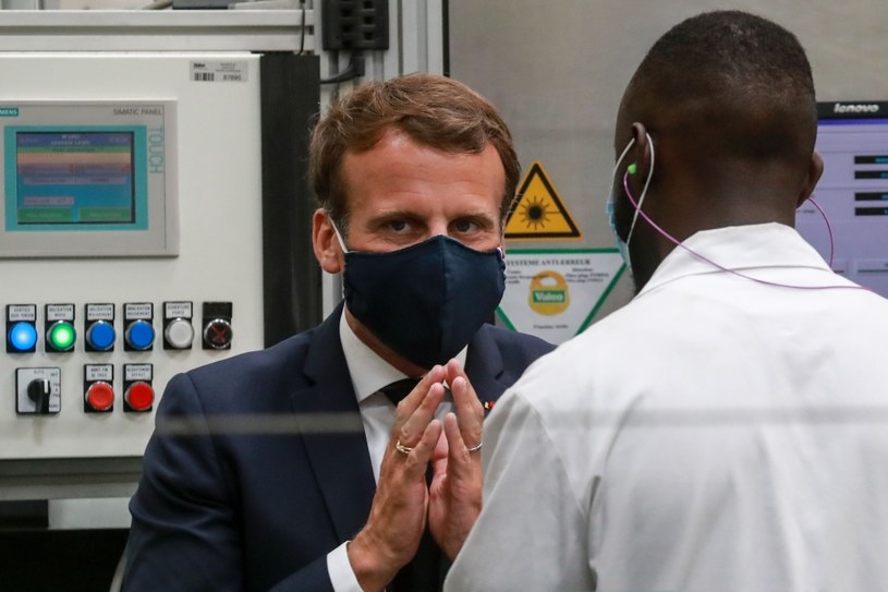 Emmanuel Macron w fabryce Valeo w Etaples /AFP