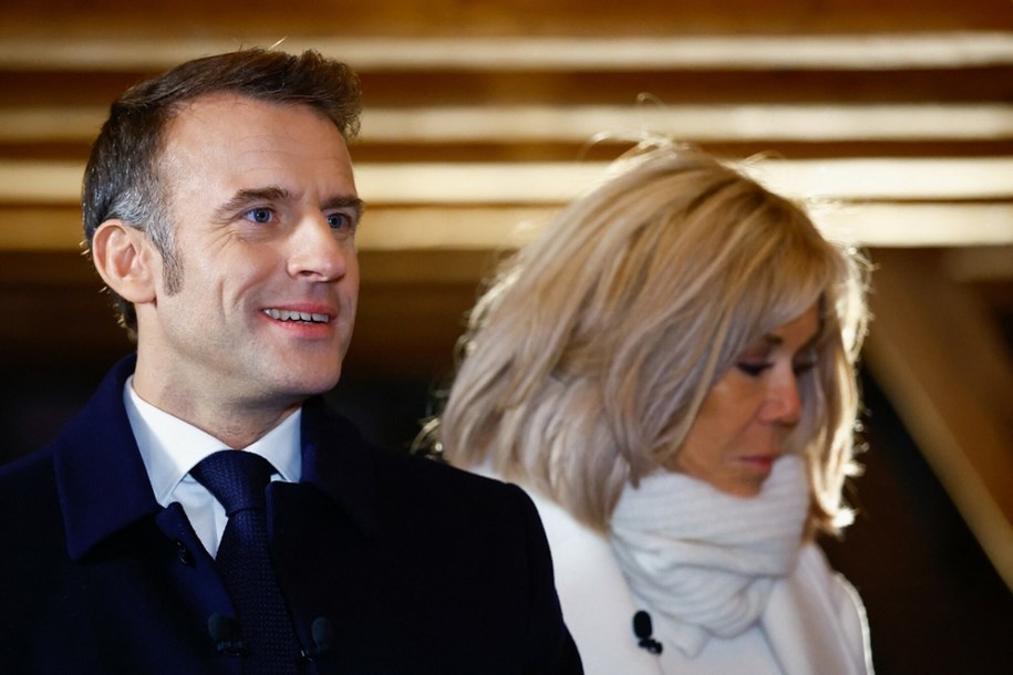 Emmanuel Macron z małżonką. /Meyssonnier Sarah/Pool/ABACA/Abaca/East News /East News