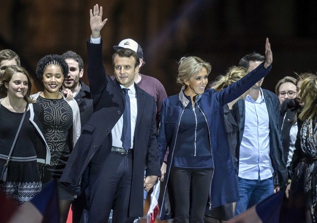 Emmanuel Macron z żoną Brigitte Trogneux /CHRISTOPHE PETIT TESSON /PAP/EPA