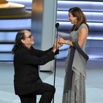 Emmy 2018: Podczas odbierania nagrody oświadczył się swojej dziewczynie