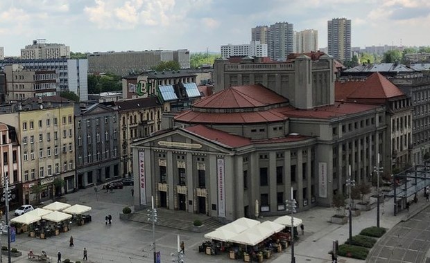 "Empuzjon" na schodach Teatru Śląskiego. Noc Teatrów GZM już w sobotę. 