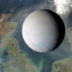 Enceladus zawiera "cząsteczki życia". Nowa analiza danych z misji Cassini