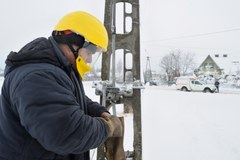 Energetycy od rana usuwają awarie na Mazowszu i Podlasiu