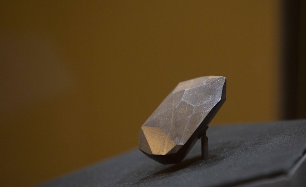 Enigma. Największy czarny diament sprzedany na aukcji 