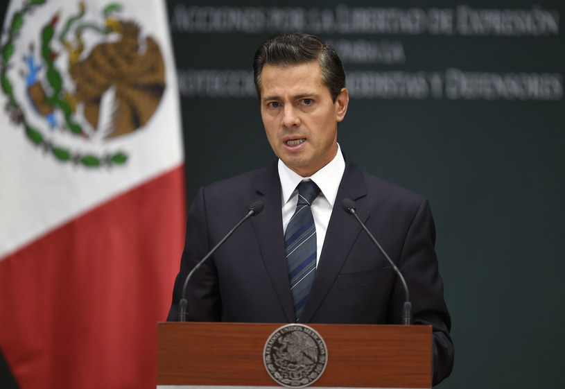 Enrique Pena Nieto złożył kondolencje rodzinom ofiar /AFP