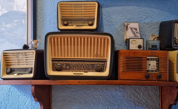 Enzymy sterowane... radiem