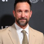 Noah Wyle Epickie science fiction sprzed kilku lat debiutuje w Netfliksie. Noah Wyle ratuje świat