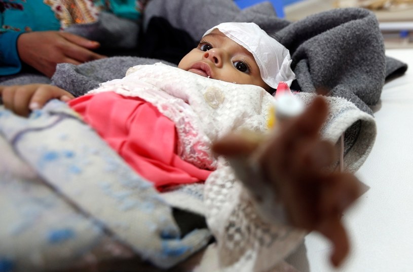 Epidemia cholery wybuchła w październiku i rozszerzała się do grudnia /MOHAMMED HUWAIS /AFP