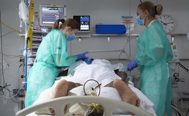 Epidemia koronawirusa: Polska nie wyklucza przyjmowania chorych z innych krajów 