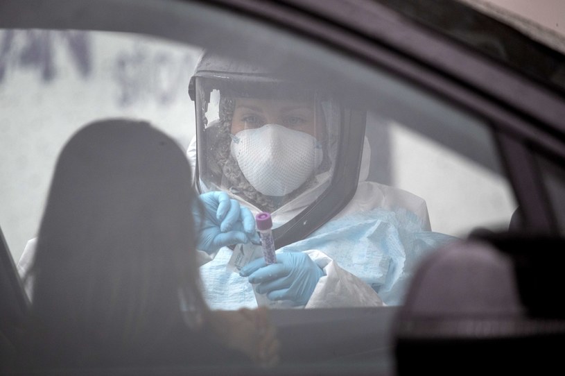 Epidemia koronawirusa uderza w leasing /AFP