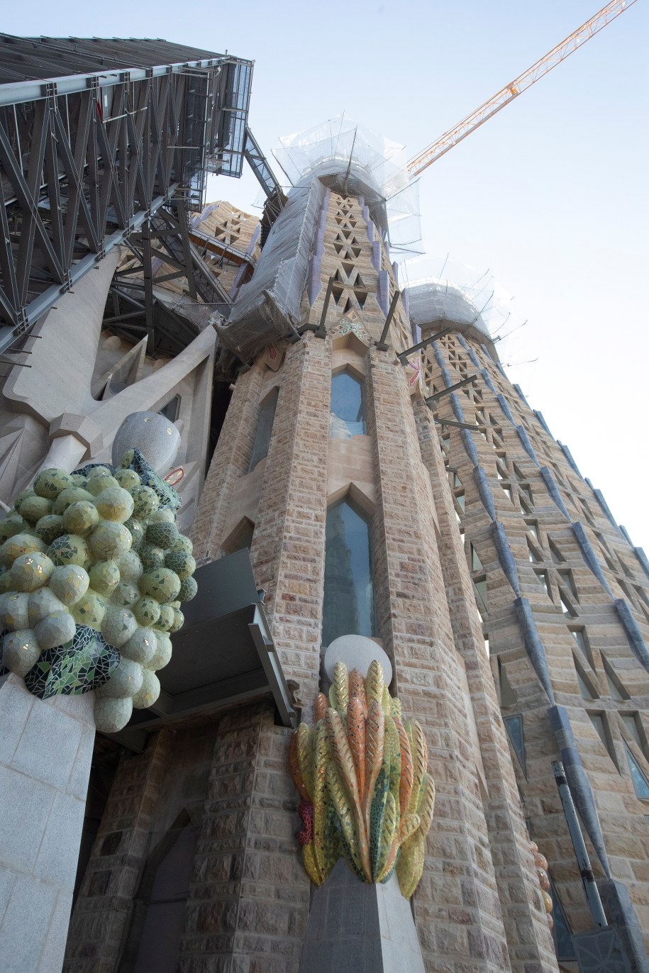 Epidemia opóźni inaugurację bazyliki Sagrada Familia /MARTA PEREZ /PAP/EPA