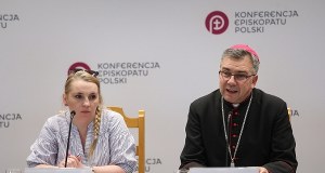 Episkopat ostrzega przed edukacją zdrowotną. "Zagadnienia naruszają rolę małżeństwa i rodziny" 