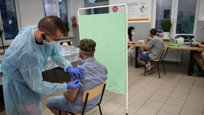 Episkopat zabrał głos w sprawie szczepień. "Kościół wspiera wszystkich, którzy się zaszczepią"