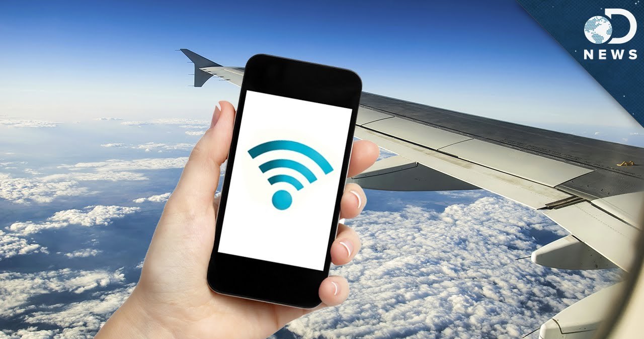 Era internetu na pokładach samolotów nadeszła wraz z upowszechnieniem się smartfonów /Twitter