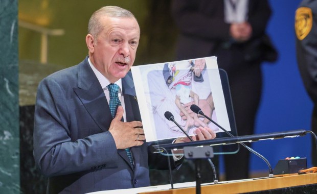 Erdogan ostro o Izraelu w ONZ. "To nie wojna, to ludobójstwo"