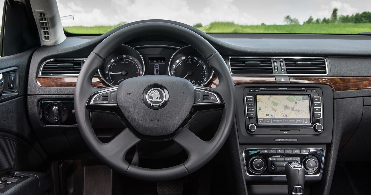 Ergonomia jest mocną stroną Skody, ale najmocniejszą – ogromne wnętrze i bagażnik /Skoda /