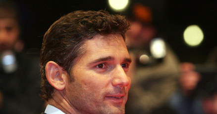 Eric Bana opowie o swojej miłości do samochodów. /AFP