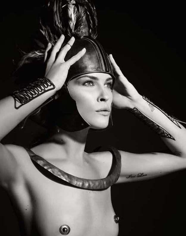 Erin Wasson jako Ajaks. Fot. Karl Lagerfeld /Informacja prasowa
