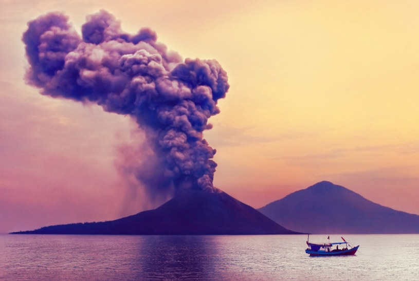 Erupcja Anak Krakatau była do przewidzenia /123RF/PICSEL