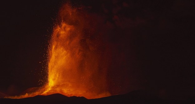 Erupcja Etny na zdjęciu z lipca 2021 roku /AA/ABACA /PAP/Abaca