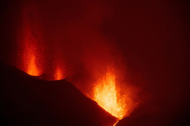 Erupcja wulkanu Cumbre Vieja /MIGUEL CALERO /PAP/EPA