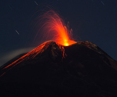 Erupcja wulkanu Etna. Jest alert dla mieszkańców i turystów