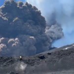 Erupcja wulkanu Etna. Są nagrania i streaming live