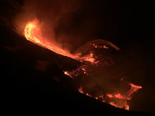 Erupcja wulkanu Fagradalsfjall na Islandii