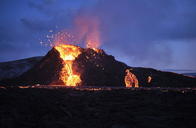 Erupcja wulkanu Fagradalsfjall na zdjęciu z 26 marca 2021 roku /AA/ABACA /PAP/Abaca