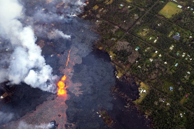 Erupcja wulkanu Kilauea w maju /Bruce Omori/Paradise Helicopters  /PAP/EPA