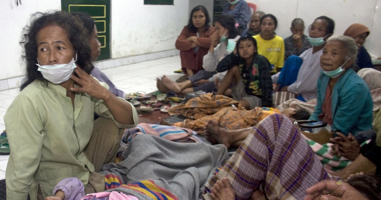 Erupcja wulkanu Merapi na Jawie 