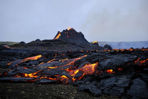 Erupcja wulkanu na półwyspie Reykjanes 21 marca 2021 roku /AA/ABACA /PAP/Abaca