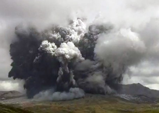 Erupcja wulkanu na wyspie Kiusiu /EPA/JAPAN METEOROGICAL AGENCY HANDOUT /PAP/EPA