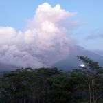 Erupcja wulkanu Semeru. Ewakuacja ludności