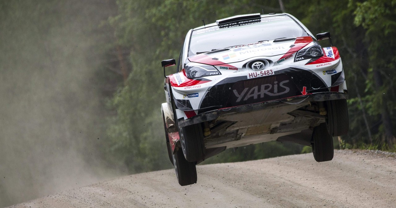 Esapekka Lappi w swoim Yarisie WRC /AFP