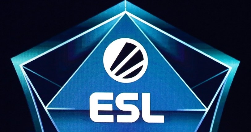 ESL - logo /Tomasz Kawka /East News